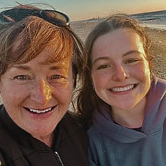 Deanne Koehn with her teenage daughter